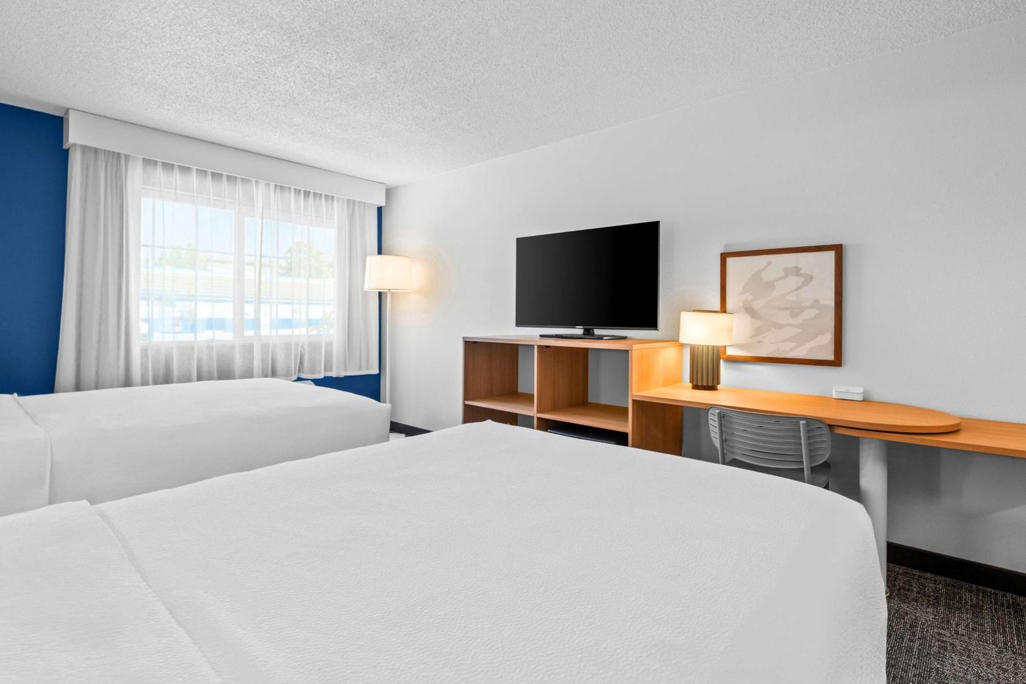 Spark By Hilton Modesto Exterior photo