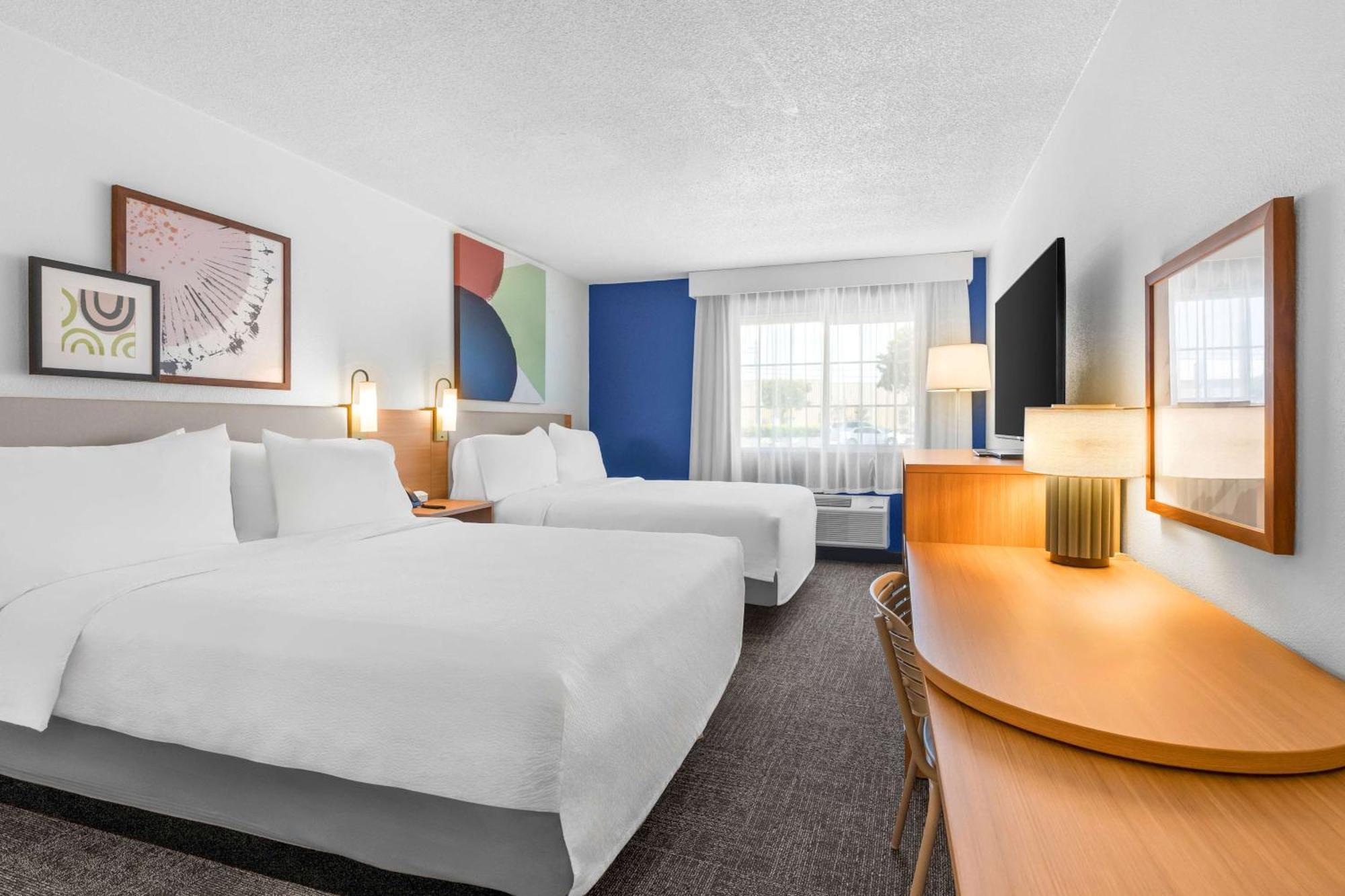 Spark By Hilton Modesto Exterior photo