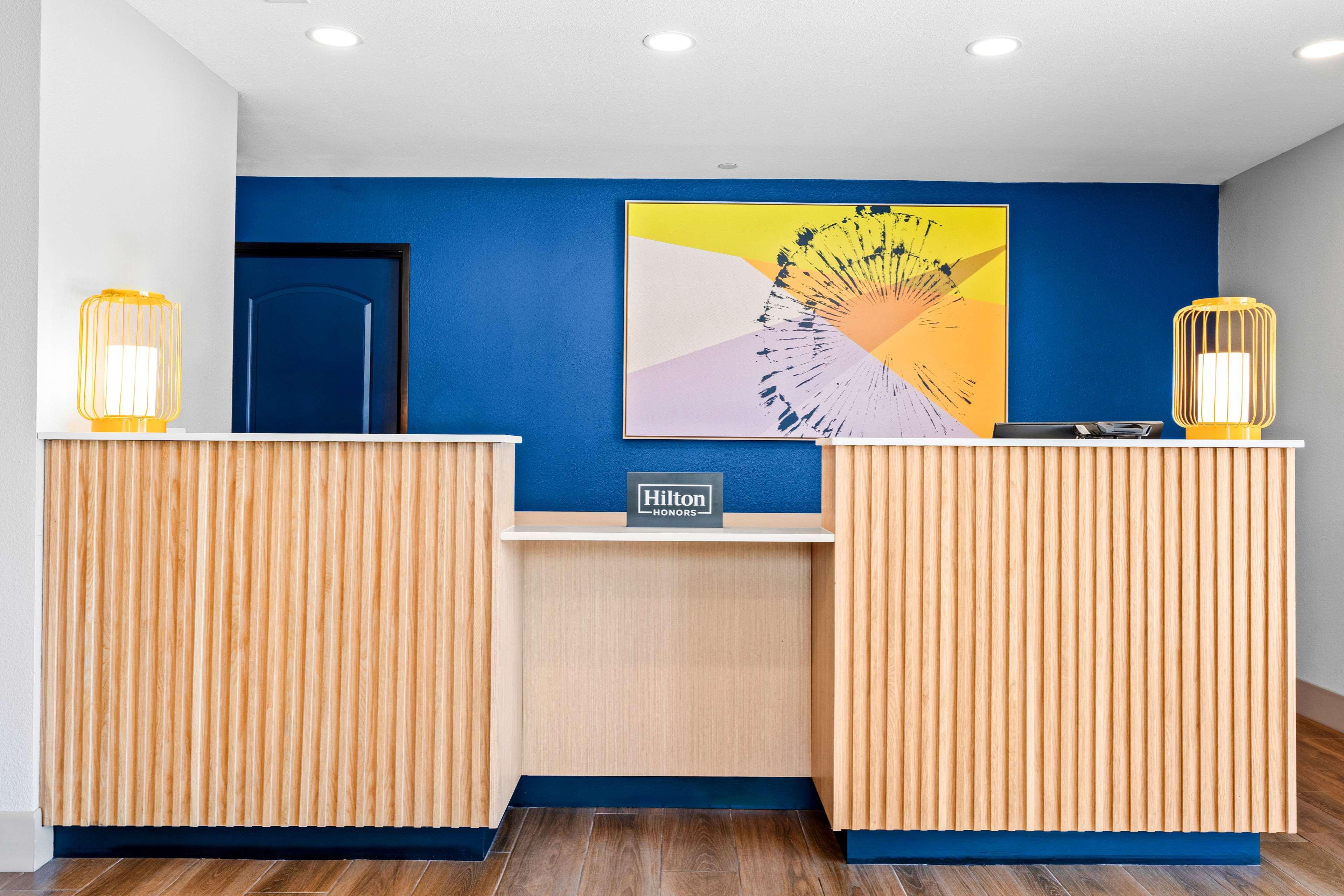 Spark By Hilton Modesto Exterior photo